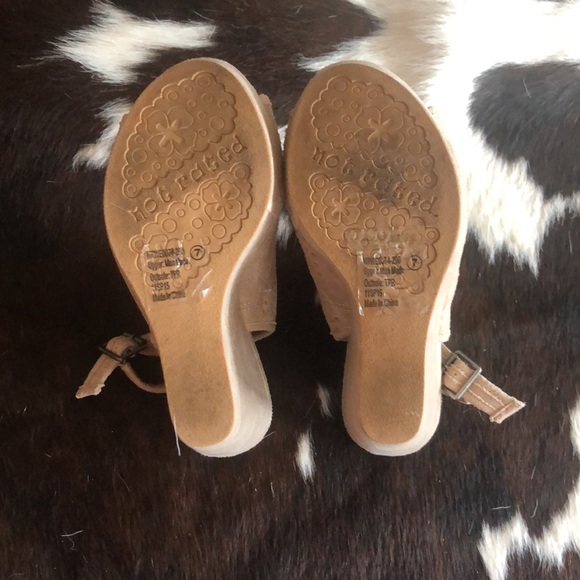 Not Rated Wedges - Picture 4 of 6